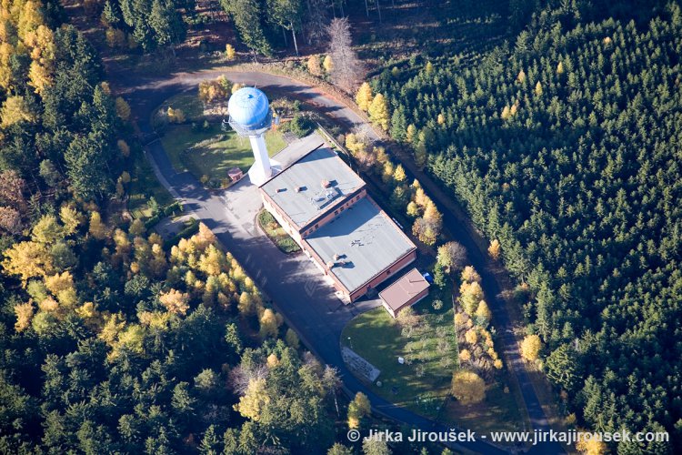 Radar řízení leteckého provozu na vrchu Písky