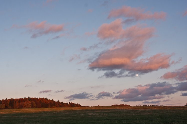 Měsíc nad Štítovem a Trokavcem