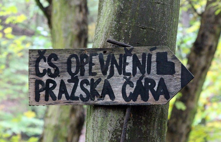 Označení linie opevnění u studánky Landovky