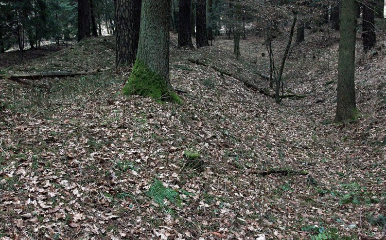 Úvozy Norimberské stezky u brodu přes Chejlavu