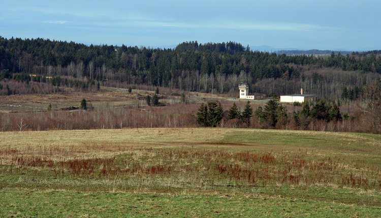 Řídící věž střelnice Kolvín - jih